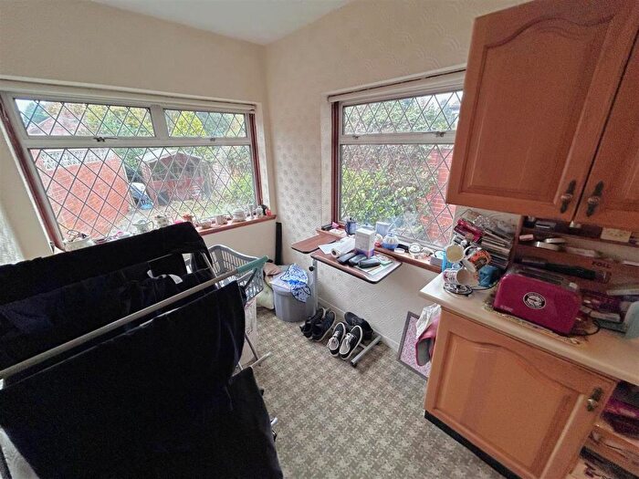 3 Bedroom House For Sale In Westfield Road, Brierley Hill, DY5