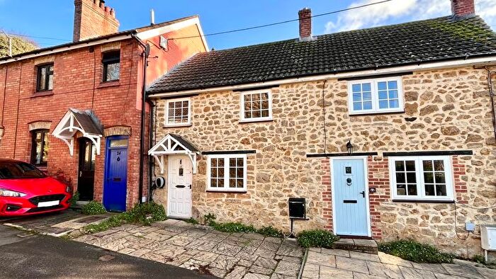 2 Bedroom Terraced House To Rent In Love Lane, Ilminster, Somerset, TA19