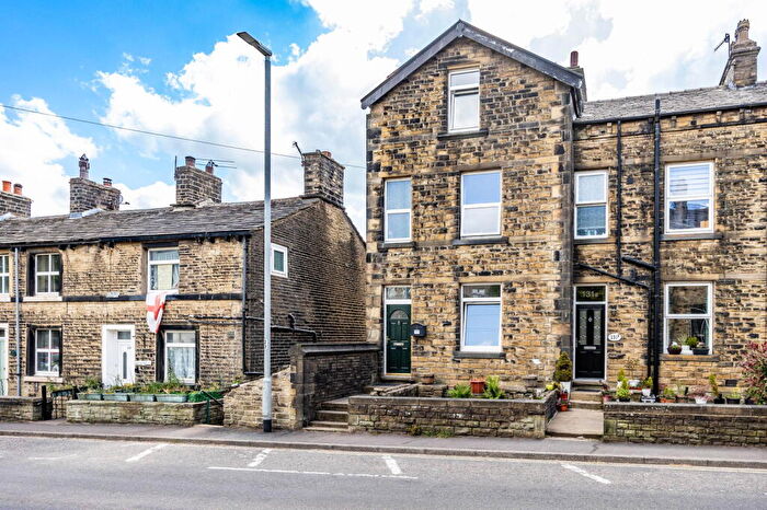 3 Bedroom End Of Terrace House For Sale In Rochdale Road, Ripponden, Sowerby Bridge, HX6