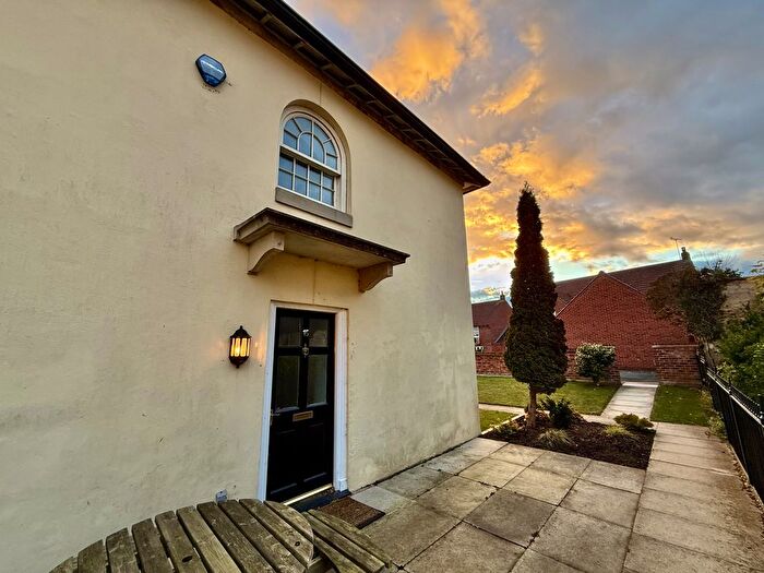 3 Bedroom Semi-Detached House To Rent In Stable Gardens, Sprotbrough, Doncaster, DN5