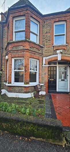 2 Bedroom Maisonette To Rent In Edward Road, London, E17