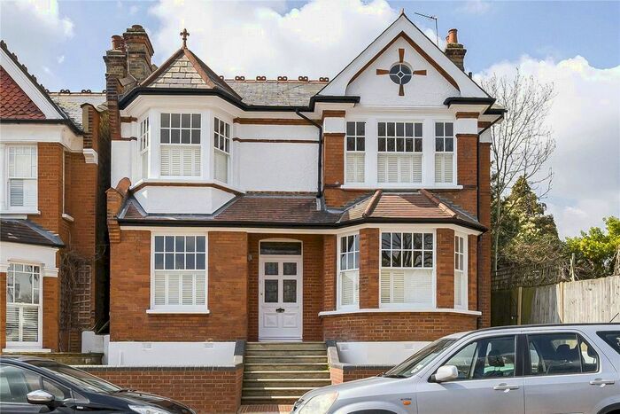 5 Bedroom Detached House To Rent In Curzon Road, London, N10