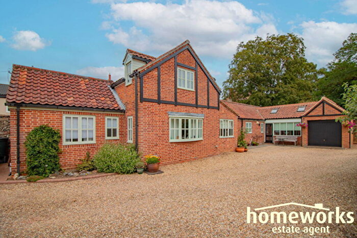 2 Bedroom Cottage For Sale In Quebec Road, Dereham, NR19