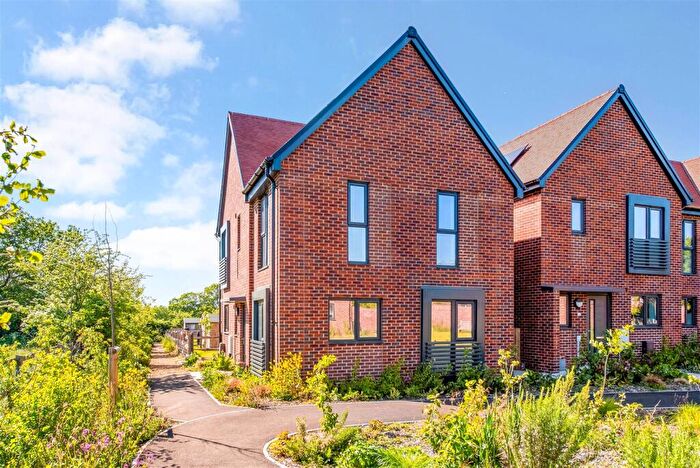 3 Bedroom Detached House For Sale In Ashling Close, West Ashling, PO18