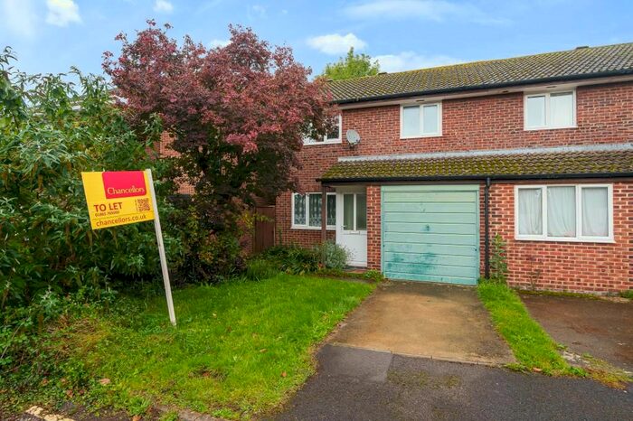 3 Bedroom Semi-Detached House To Rent In Weldon Road, Marston, OX3