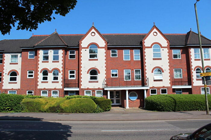 2 Bedroom Apartment To Rent In Coopers Gate, Banbury, OX16