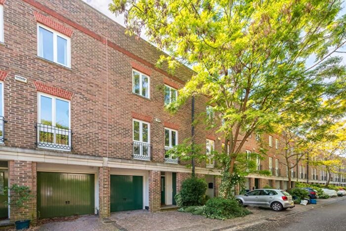 4 Bedroom Terraced House To Rent In Beaufort Road, Twickenham, TW1