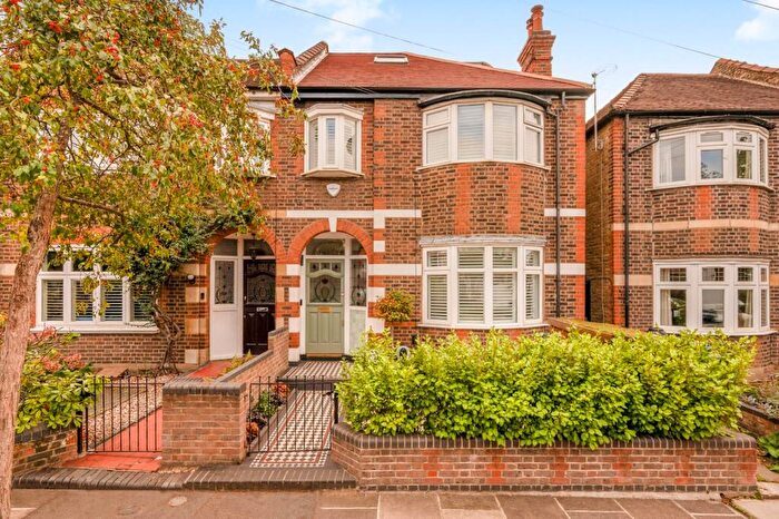 5 Bedroom End Of Terrace House For Sale In Observatory Road, East Sheen, SW14
