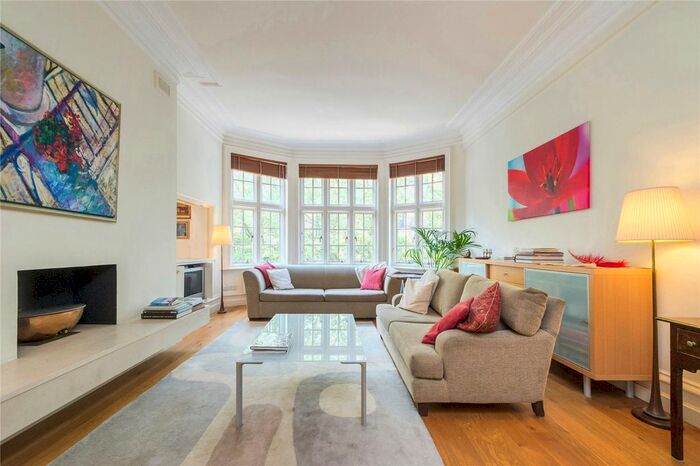 1 Bedroom Flat To Rent In Bedford Avenue, Bloomsbury, London, WC1B