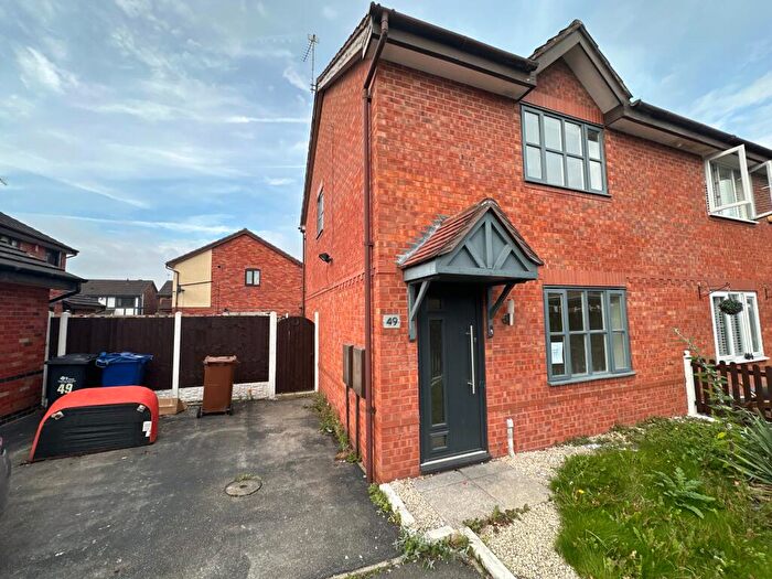 3 Bedroom Semi-Detached House For Sale In Seymour Ave, Stretton, DE14