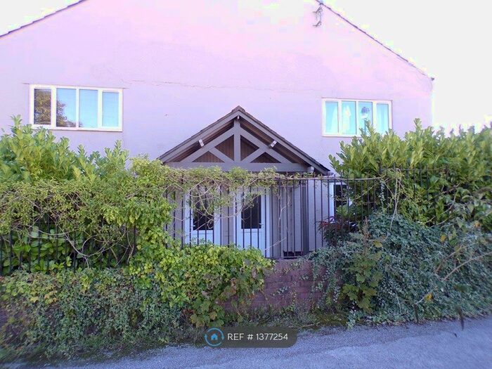 1 Bedroom Flat To Rent In Chester Road, Neston, CH64