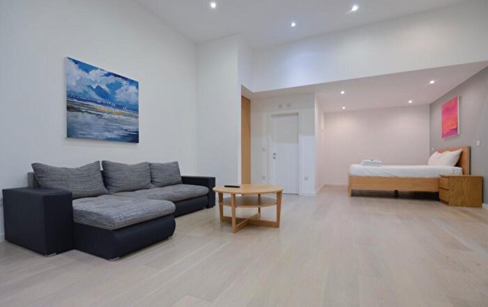 Apartment To Rent In West End Lane, West Hampstead, NW6