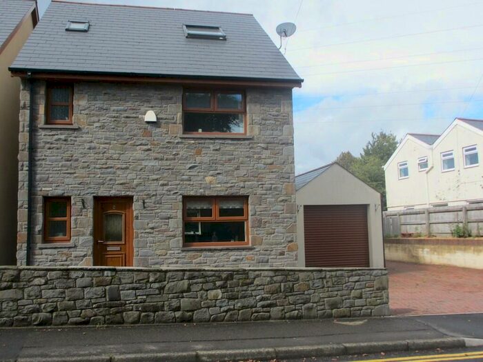 4 Bedroom Detached House To Rent In Trosnant Crescent, Penybryn, CF82