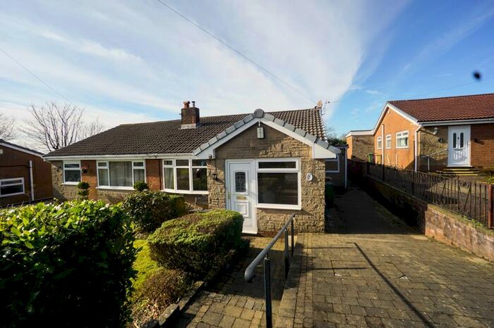 3 Bedroom Bungalow To Rent In Claypool Road, Horwich, Bolton, BL6