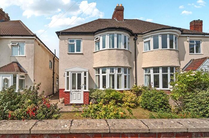 3 Bedroom Semi-Detached House For Sale In St. Leonards Road, Headington, Oxford, OX3