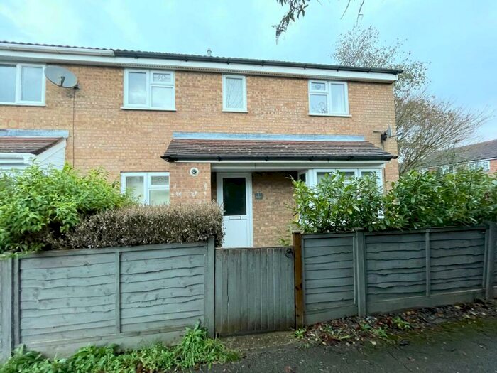 2 Bedroom End Of Terrace House To Rent In Buttermere Path, Biggleswade, SG18