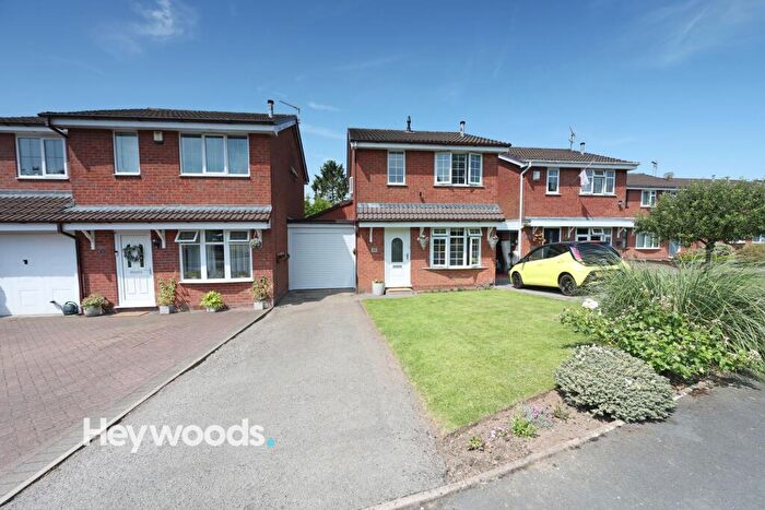 3 Bedroom Detached House For Sale In Darsham Gardens, Newcastle, ST5
