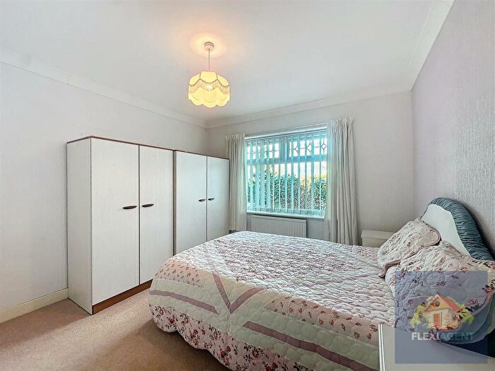2 Bedroom Semi-Detached Bungalow For Sale In Preston New Road, Southport, PR9