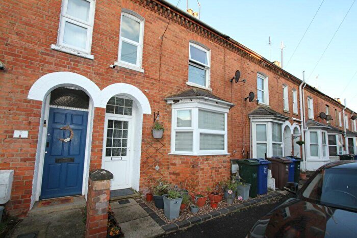 2 Bedroom Terraced House To Rent In Newland Place, Banbury, Oxon, OX16