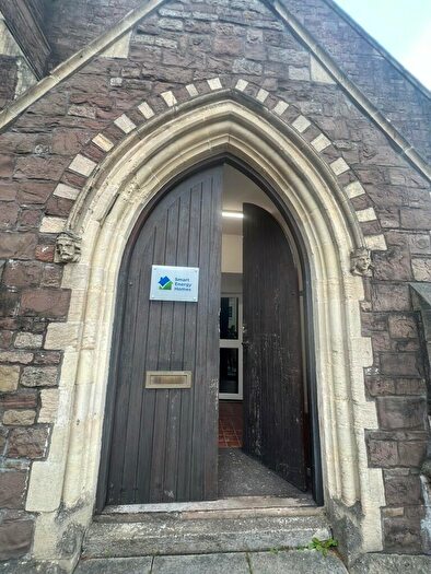 3 Bedroom Flat To Rent In The Old Chapel Twyn Square, Usk, Monmouthshire, NP15