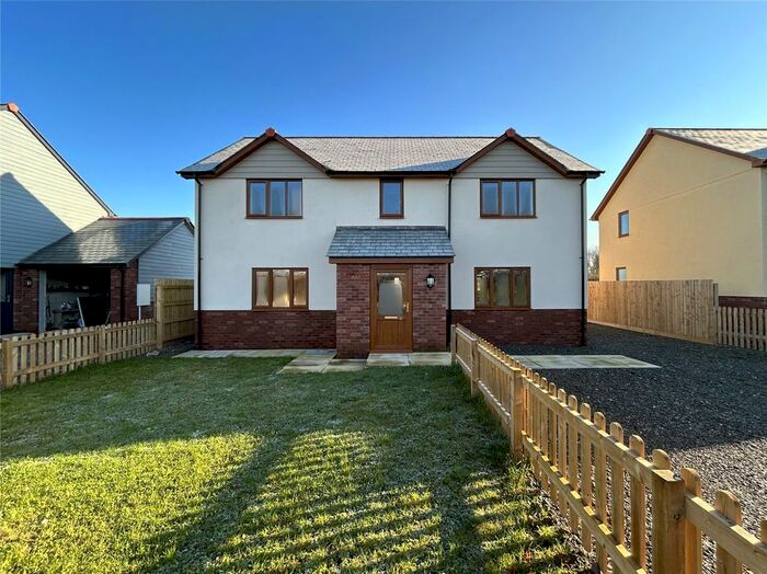 4 Bedroom Detached House For Sale In North Road, Beaworthy, EX21