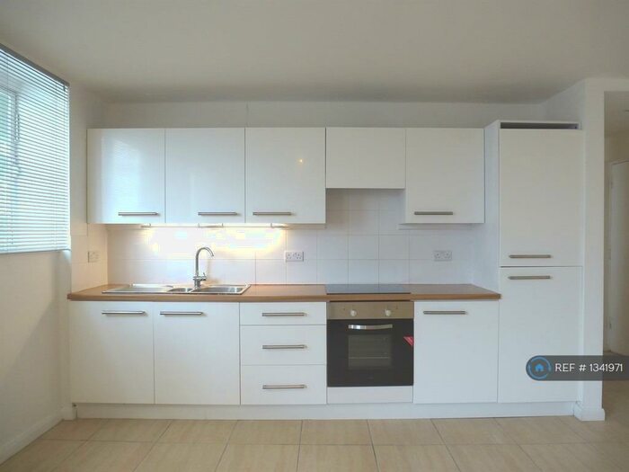 2 Bedroom Flat To Rent In Goldstone Villas, Hove, BN3