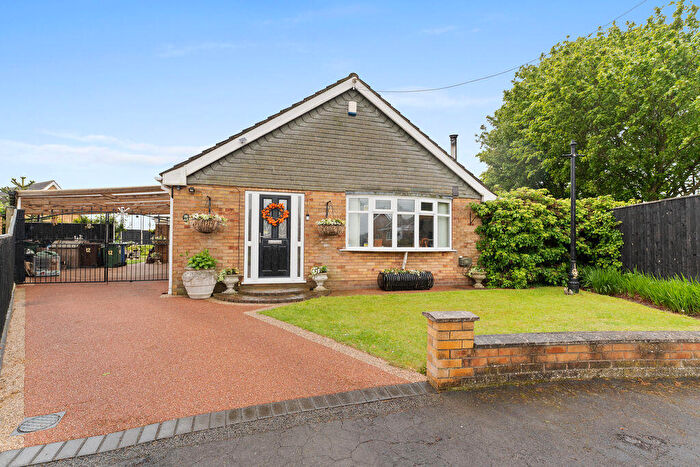 4 Bedroom Detached Bungalow For Sale In Alderney Way, Immingham, DN40