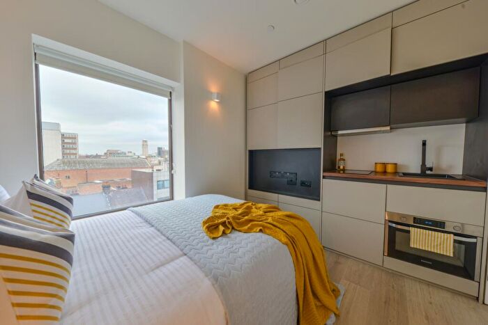 Studio To Rent In George Street, Luton, LU1