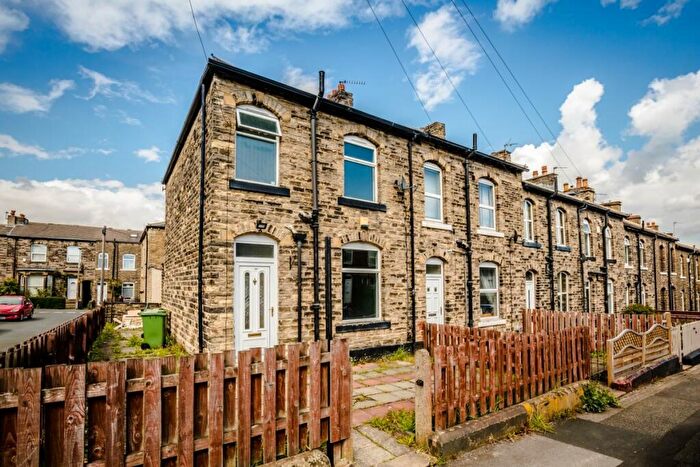 2 Bedroom Terraced House To Rent In Brook Street, Moldgreen, Huddersfield, HD5