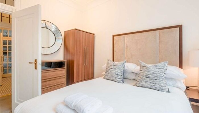 2 Bedroom Apartment To Rent In Strathmore Court, Park Road, London, City Of London, NW8