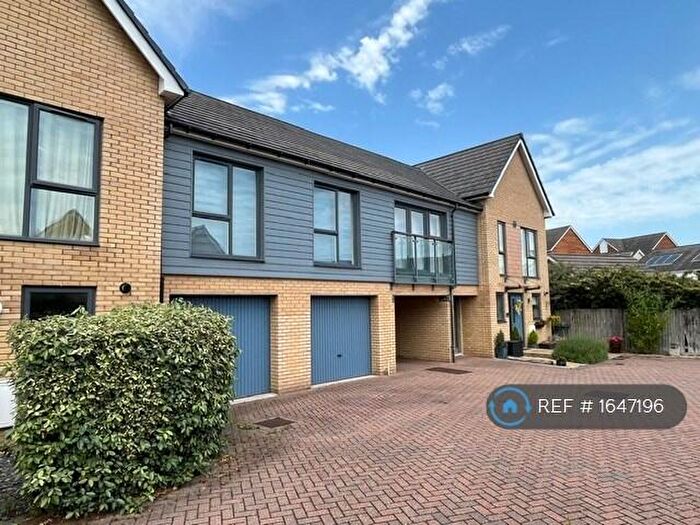 2 Bedroom Flat To Rent In St Marys Island, Chatham, ME4