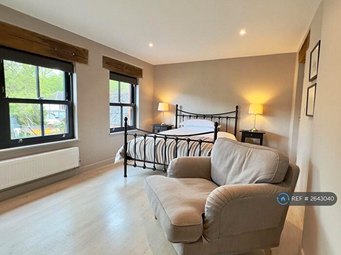 2 Bedroom Flat To Rent In High Street, Shrewton, Salisbury, SP3