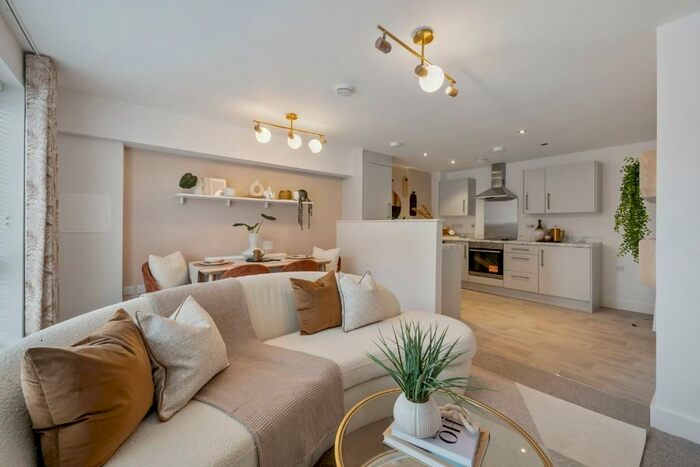 2 Bedroom Apartment To Rent In Conway Street, Birkenhead, Wirral, Merseyside, CH41