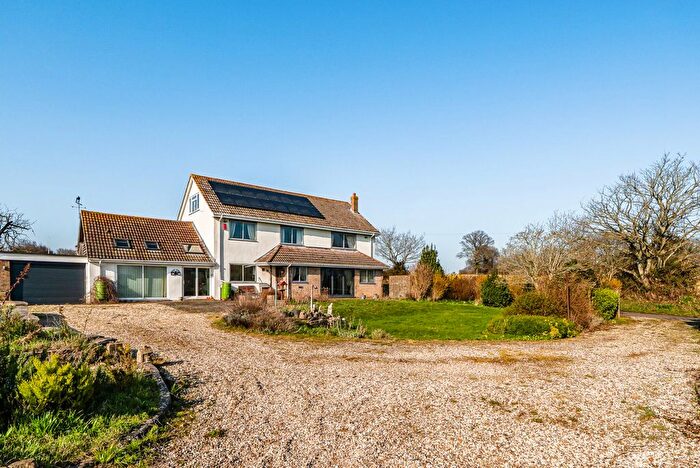 5 Bedroom Detached House For Sale In Drury Lane, Mortimer, Reading, Berkshire, RG7