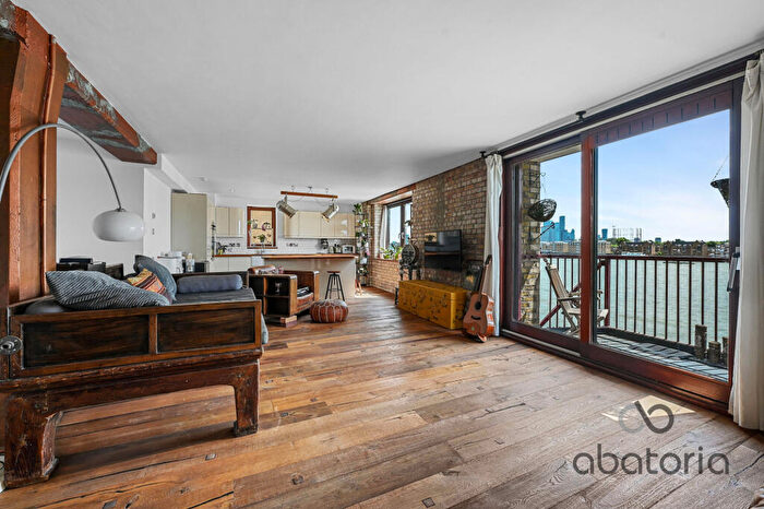 2 Bedroom Apartment To Rent In Gun Wharf, Wapping High Street, E1W