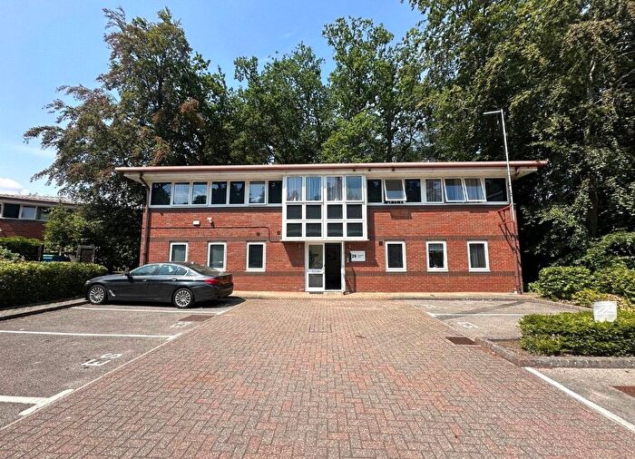2 Bedroom Flat To Rent In Unit Wellington Business Park, Dukes Ride, Crowthorne, RG45