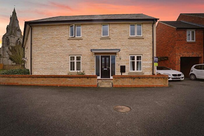 3 Bedroom Semi-Detached House For Sale In St. Marys Lane, Warmington, Peterborough, PE8