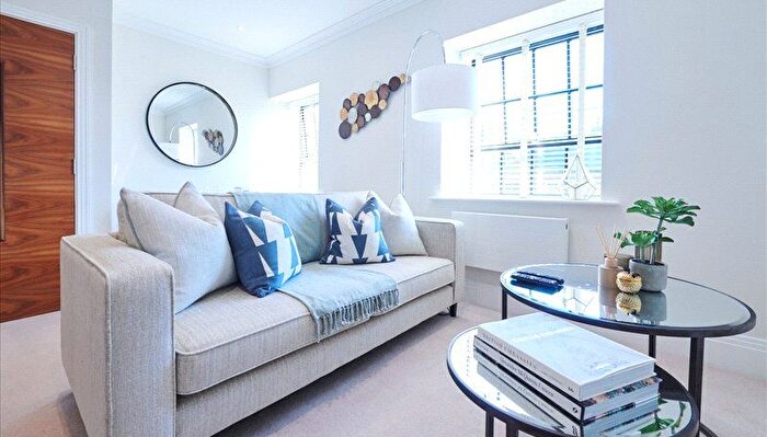 2 Bedroom Flat To Rent In Rainville Road, London, W6