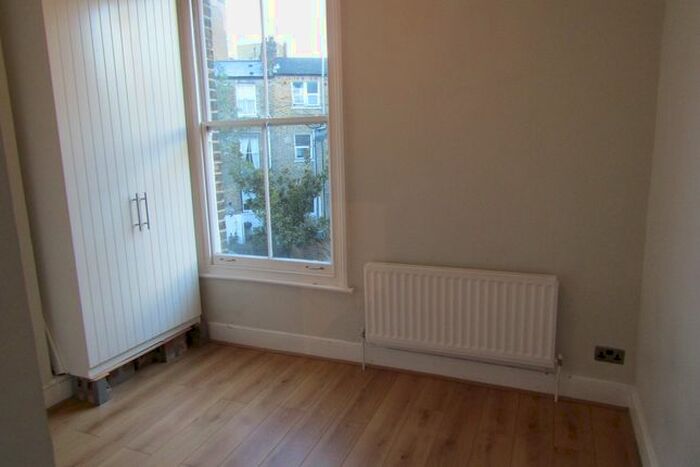 1 Bedroom Flat To Rent In Graham Road, Hackney, E8