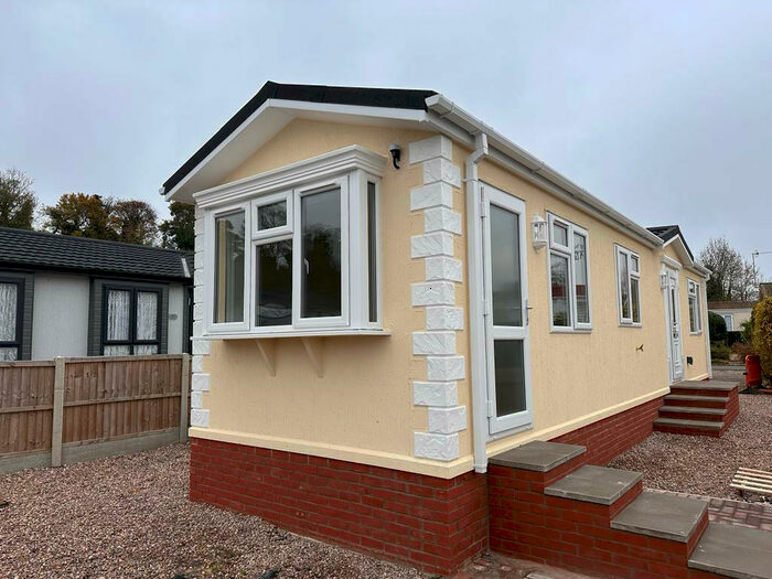 1 Bedroom Park Home For Sale In Nottingham, Nottinghamshire, NG12