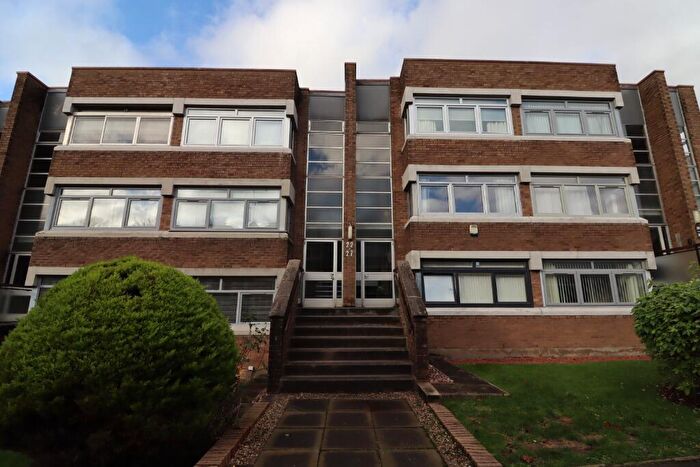 1 Bedroom Flat To Rent In Lothian Court, Lethington Place, Shawlands, Glasgow, G41