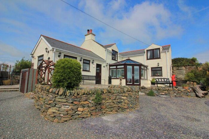 2 Bedroom Detached House For Sale In Ty Lawr Mynydd Parys, Amlwch, LL68