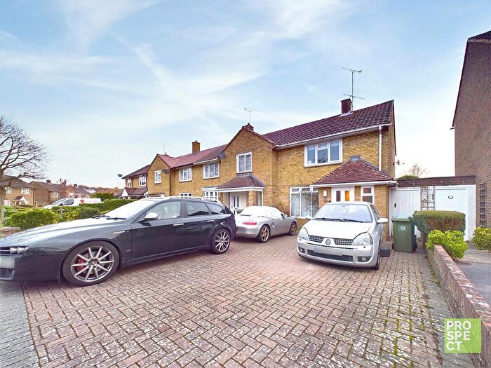 2 Bedroom End Of Terrace House To Rent In Trumbull Road, Bracknell, Berkshire, RG42