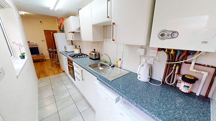 3 Bedroom House To Rent In Lime Avenue, Selly Oak, B29