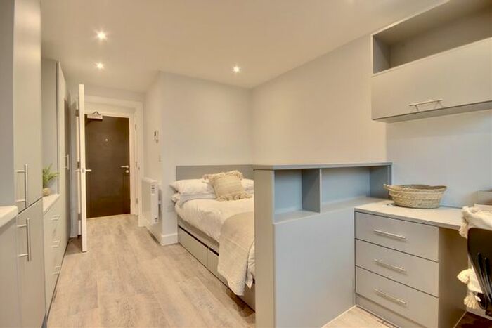 Studio To Rent In Brunel House, The Hard, Portsmouth, PO1