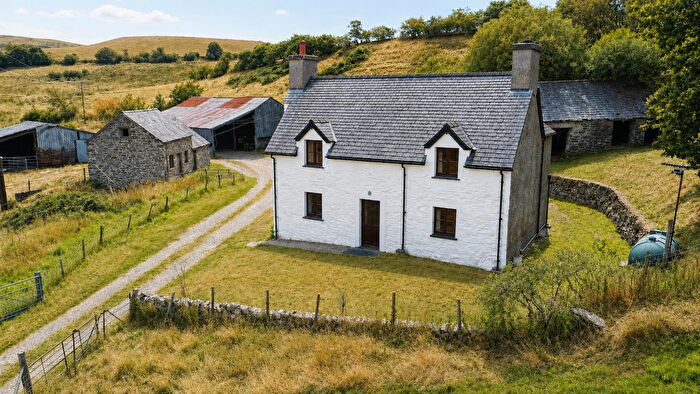 Detached House For Sale In Pentrefoelas, Betws-Y-Coed, LL24