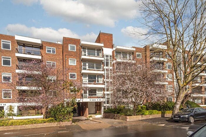 3 Bedroom Flat To Rent In St John's Avenue, Putney, London, SW15