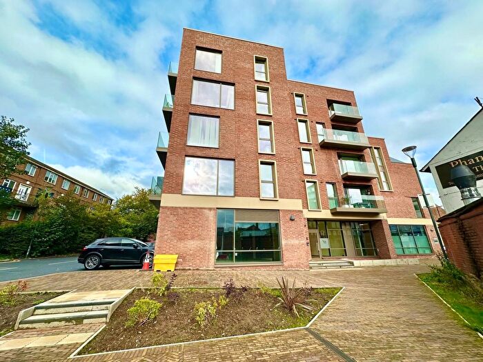 2 Bedroom Flat To Rent In Valiant House, Altrincham, WA14