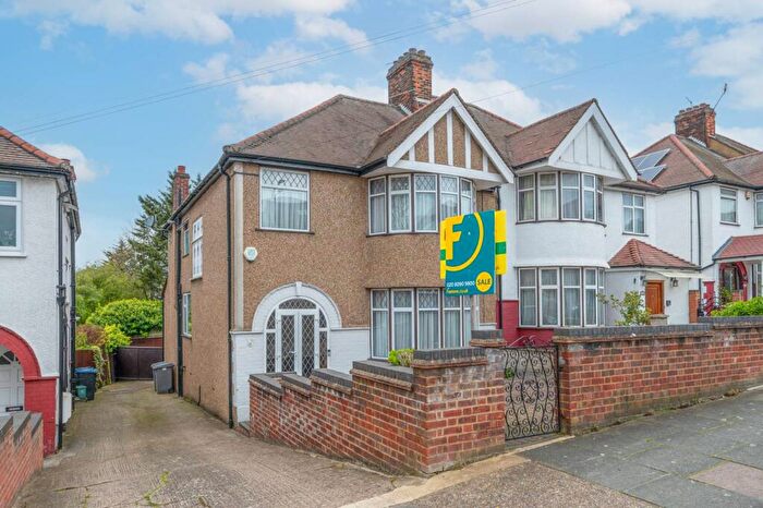 4 Bedroom Semi-Detached House To Rent In Randall Avenue, Dollis Hill, London, NW2
