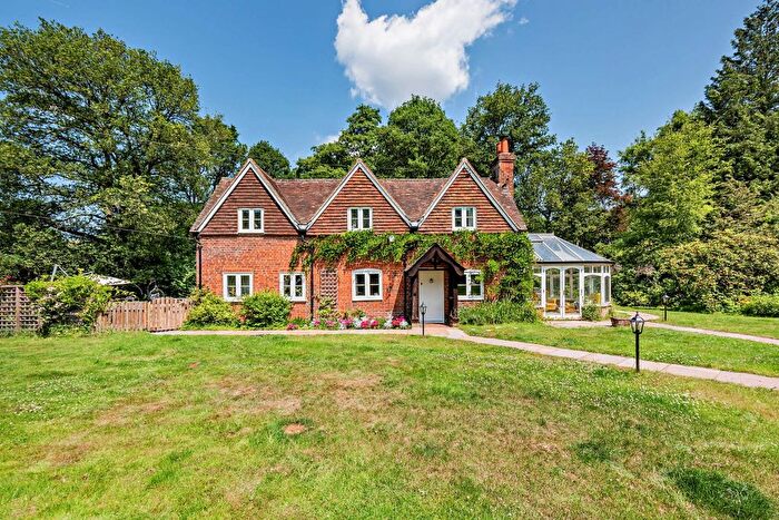 4 Bedroom Detached House For Sale In Goose Rye Road, Worplesdon, Guildford, GU3
